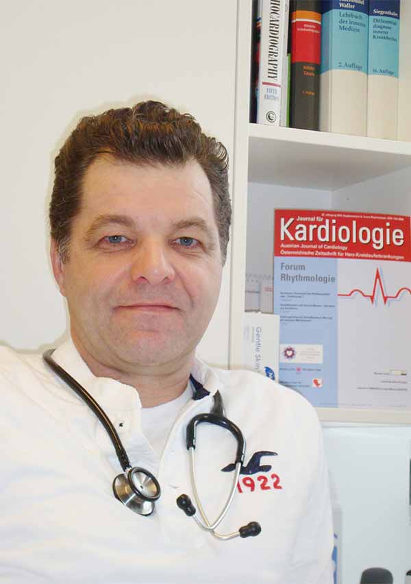 Dr. Grund